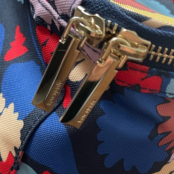 Kate Spade Travel Bag - Picture 2 of 5